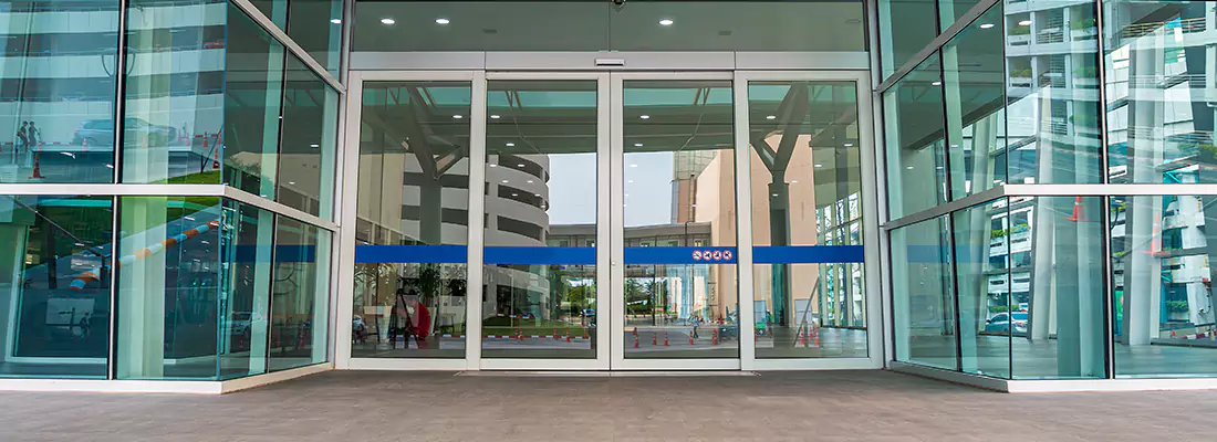 Automatic Glass Door Lock in Westfort, ON
